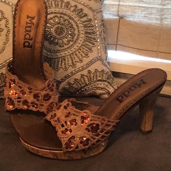 mudd cork sandals
